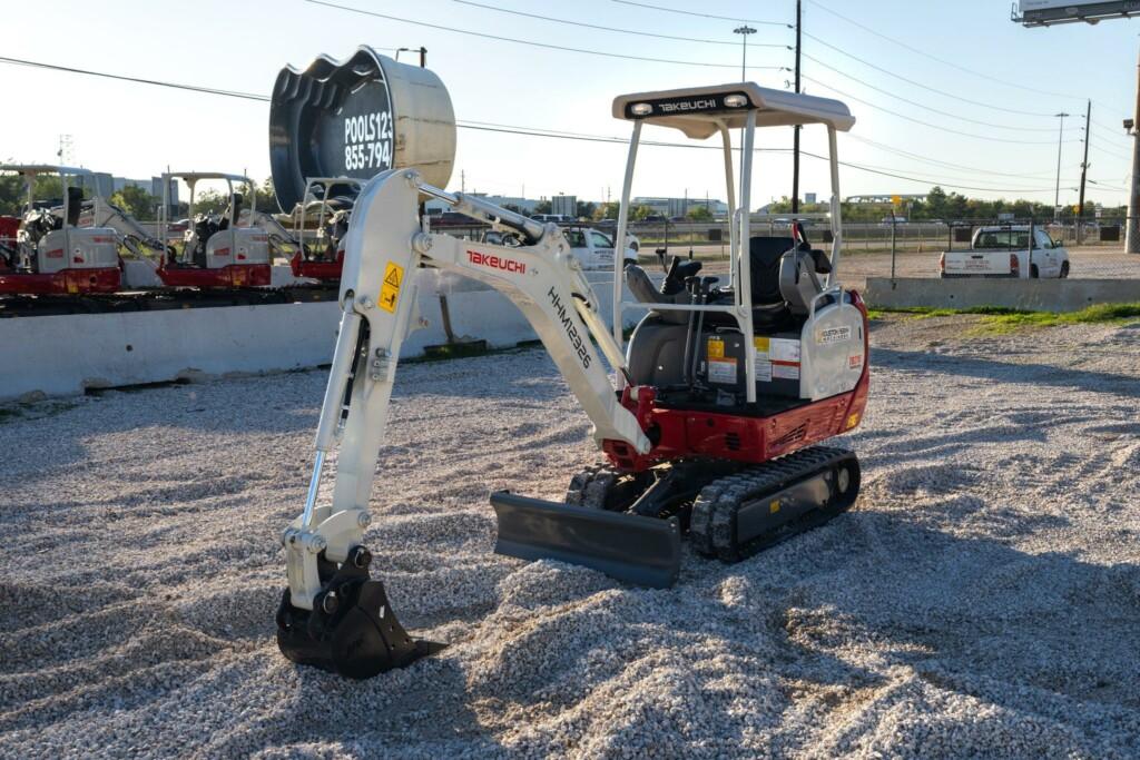 Houston Heavy Machinery best dealer in texas heavy equipment